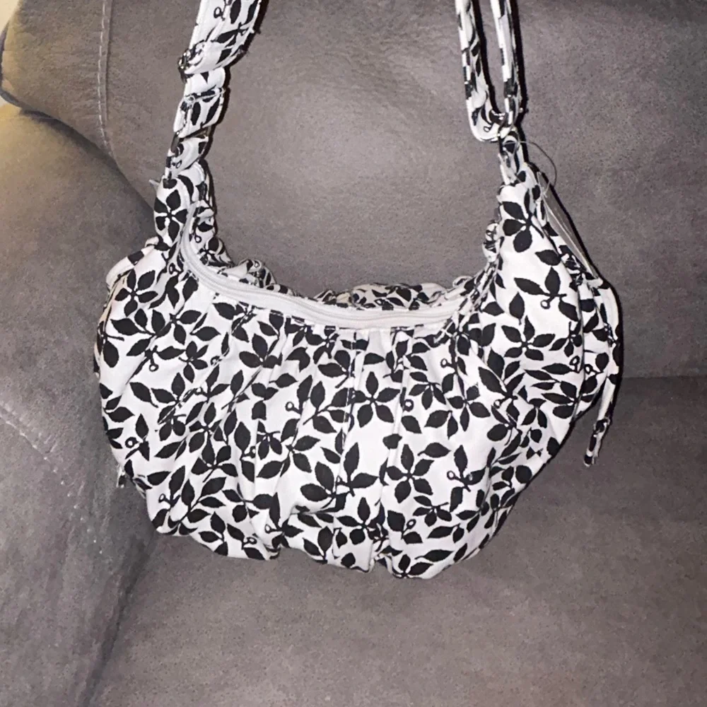 50%offw❤️ Hobo Canvas Cotton Shoulder Bag Purse boho NWT PURSE-SALE was $35 p1
